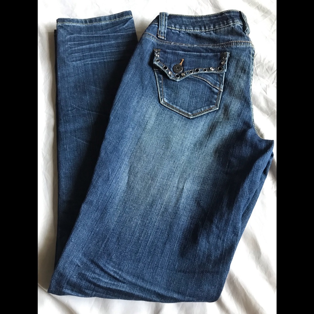 T FIVE denim , size 9 women’s long leg blue jeans